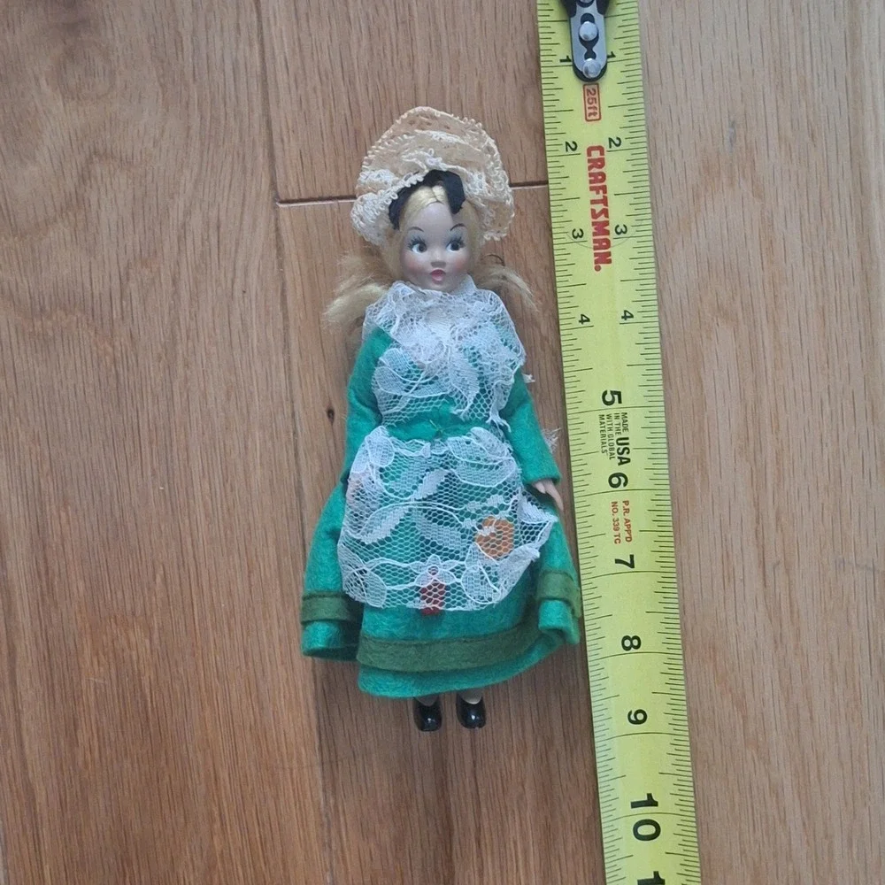 Lenci Torino Vintage Miniature Felt Doll Lace Apron Bonnet Green 7.5 Inch